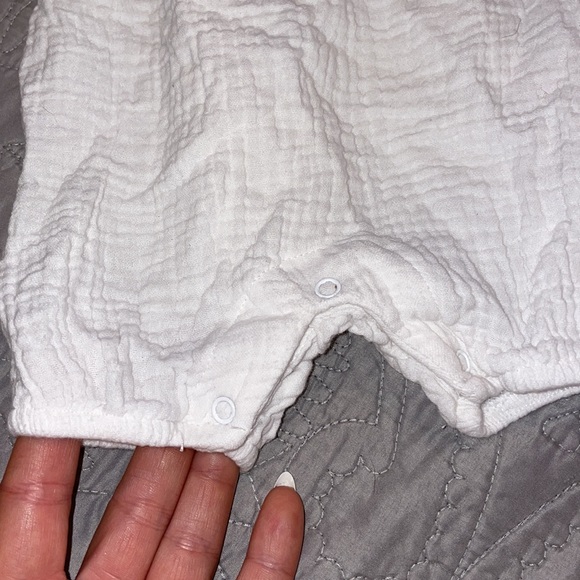 Boutique Romper - Picture 2 of 5